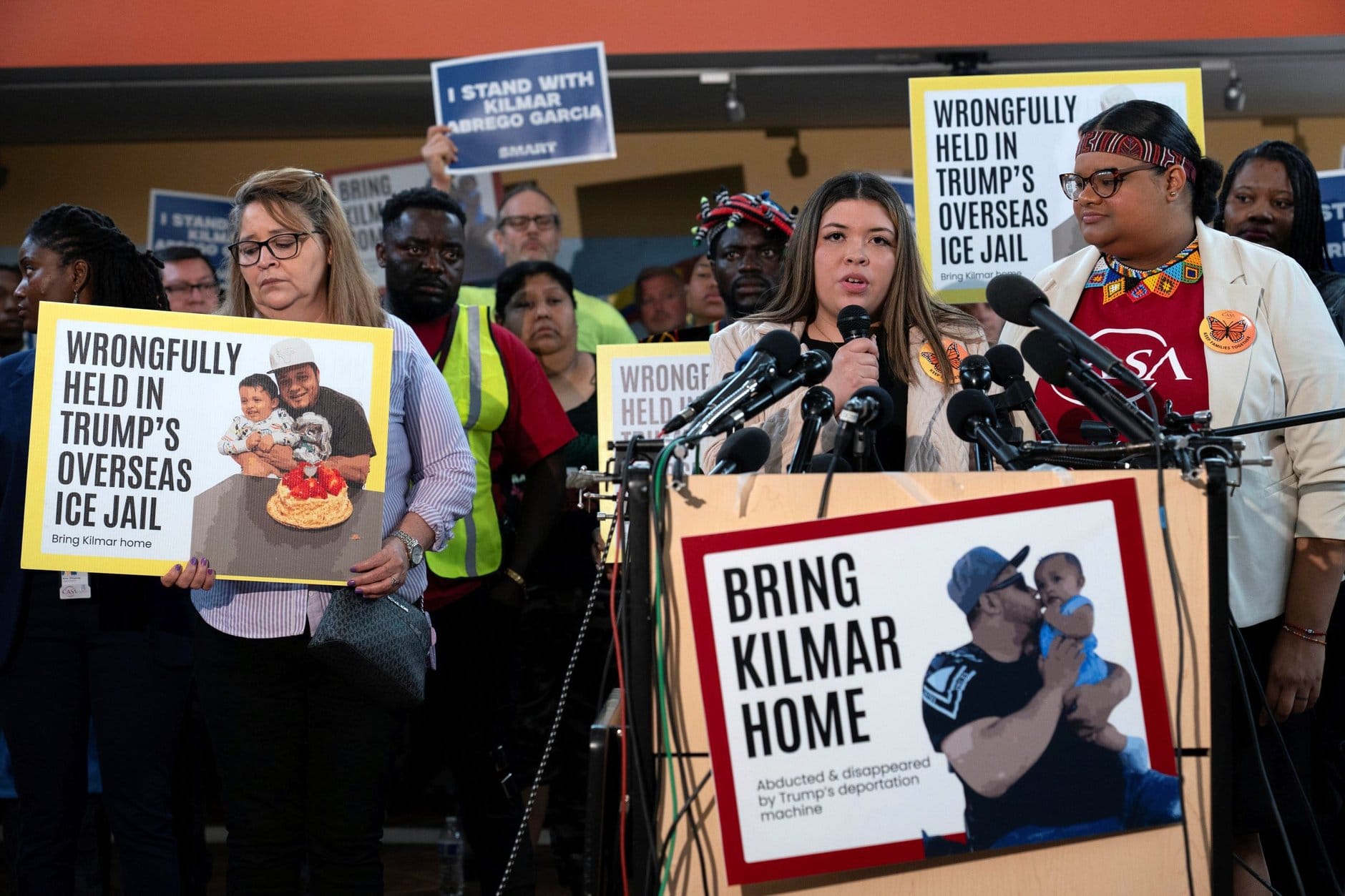Judge threatens DOJ with contempt over silence in Abrego case