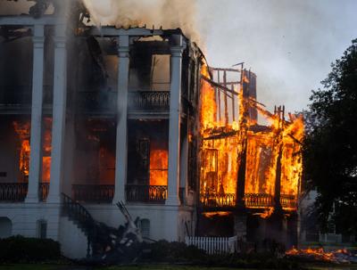 See photos, video of Nottoway plantation destroyed by fire ...