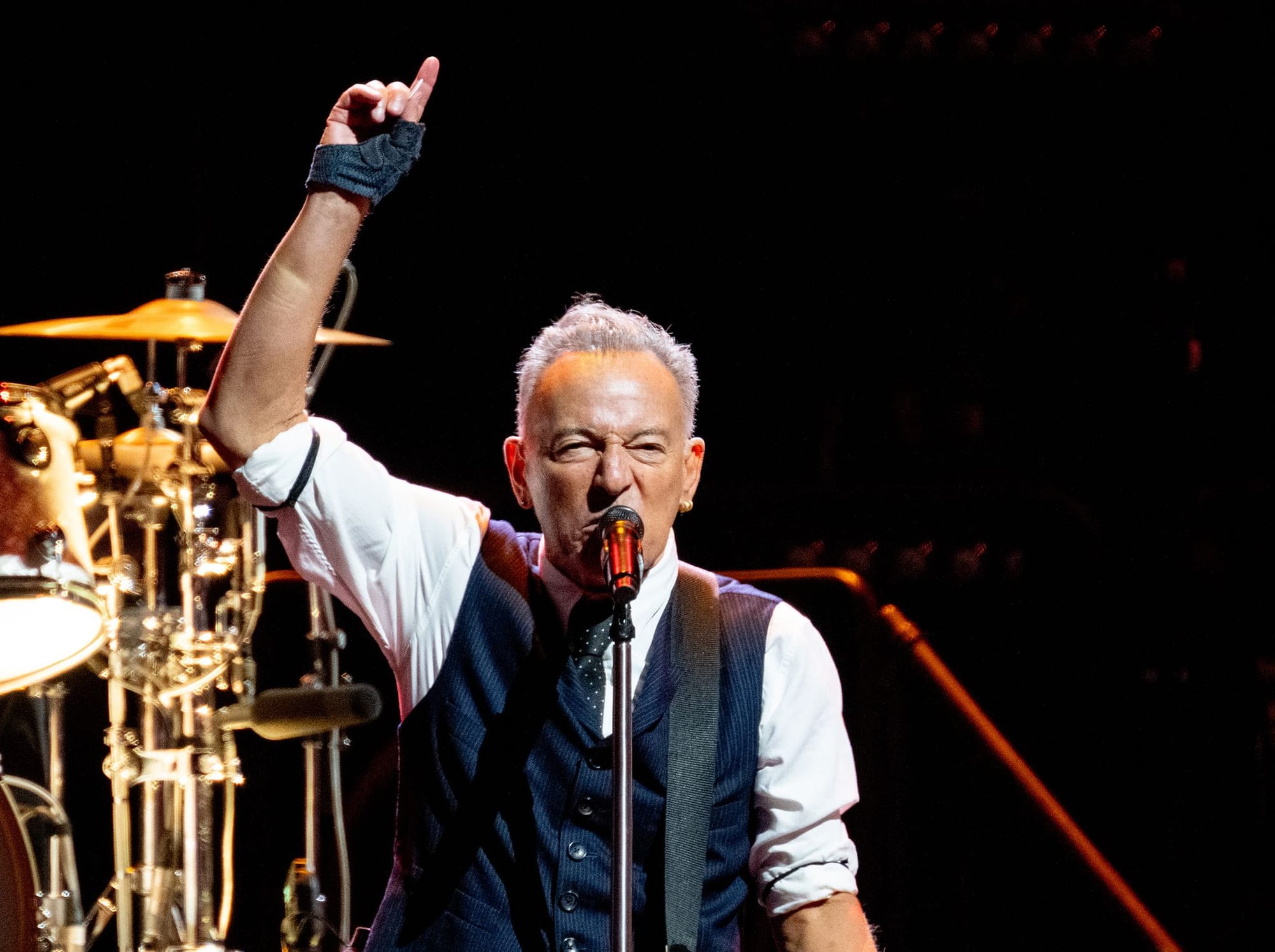 Bruce Springsteen calls Trump administration 'corrupt ...