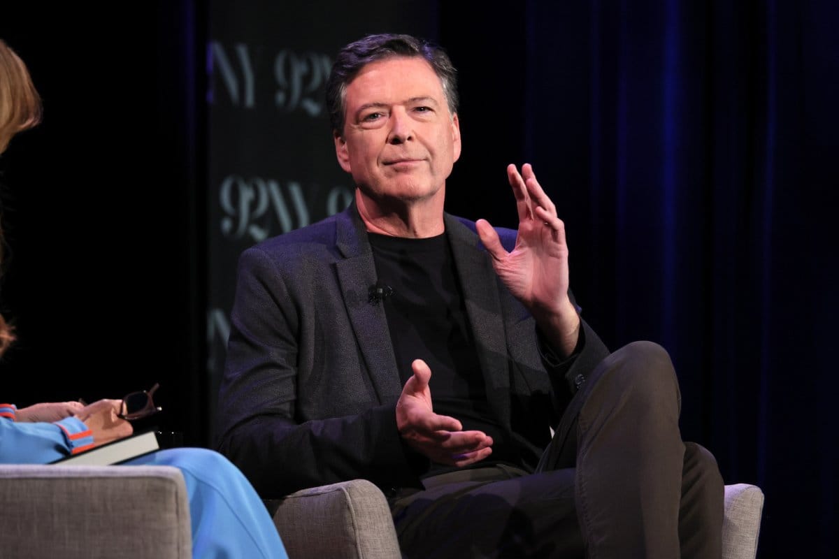 Secret Service Interviews James Comey After '8647' Post ...
